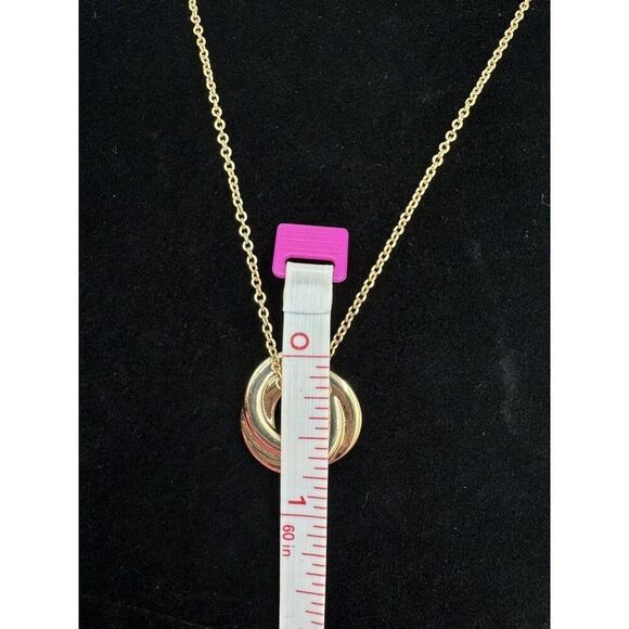 Vintage GV9 Gold Tone Chain Round Swirl Pendant Stackable Necklace 19” - 22” - Picture 3 of 6